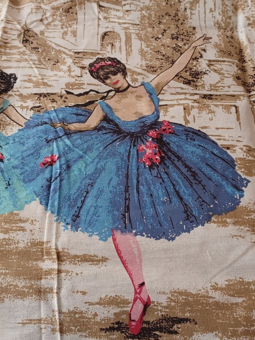 Ballerina Design House 'N Home Fabrics & Draperies Inc fabric panels quilting